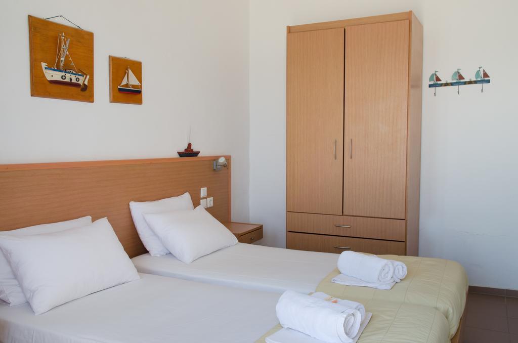 Yialos Studios-Apartments Makry Gialos  Exterior photo